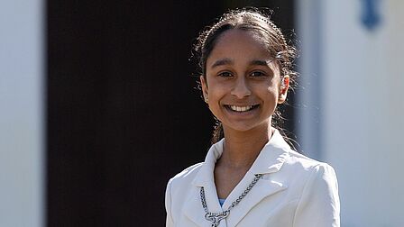 Kinderburgemeester Naomi Nawaratne